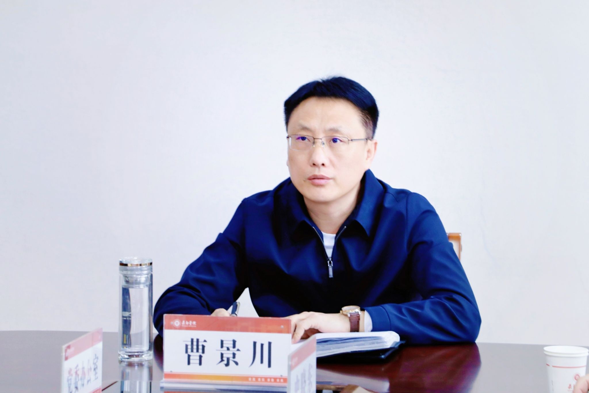 什么软件可以买足球